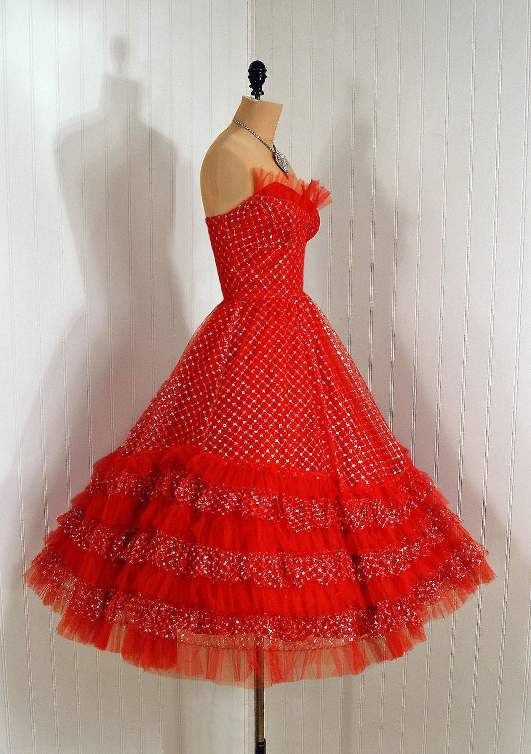 1950's Vintage Ruby-Red Tulle and Metallic-Silver Shimmer Lace-Couture Strapless Sweetheart Tiered-Ruffle Rockabilly Princess Circle-Skirt Wedding Party Prom Cocktail Dress