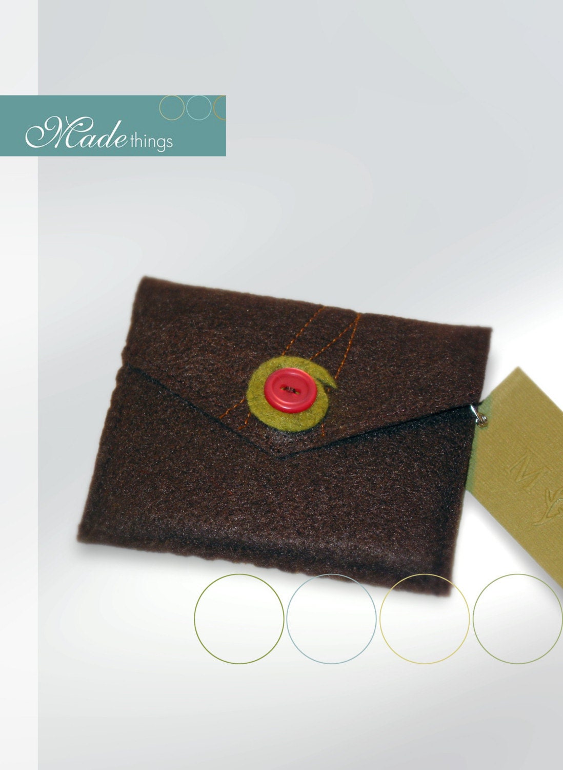 sweet little felt purse (chocolate brown, gold pattern with pink button)