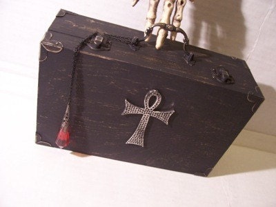 Hunger Vampire Purse / wood purse with ankh and blood red charm