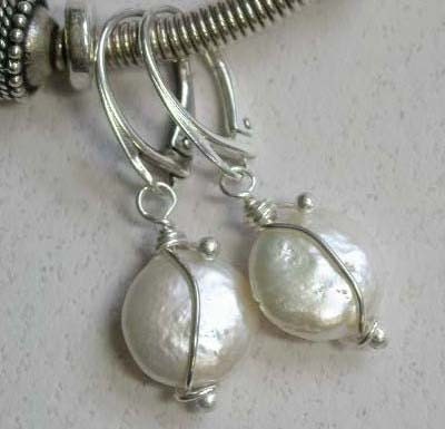 Simply White - Coin Pearl Earrings
