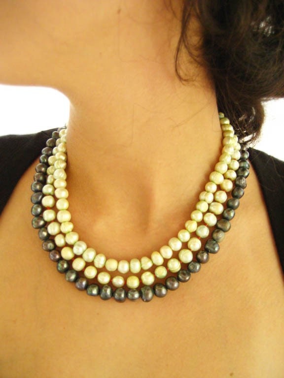 Pearl and Silver Collar / Necklace from Mexico. 