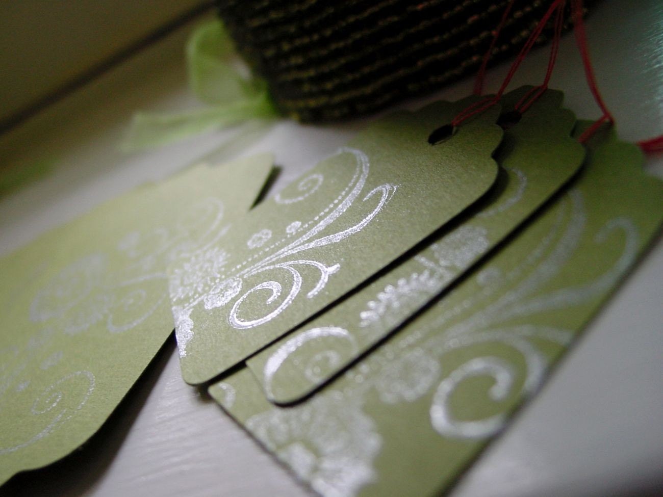 Arabesque gift tags - green with shimmering silver - set of eight