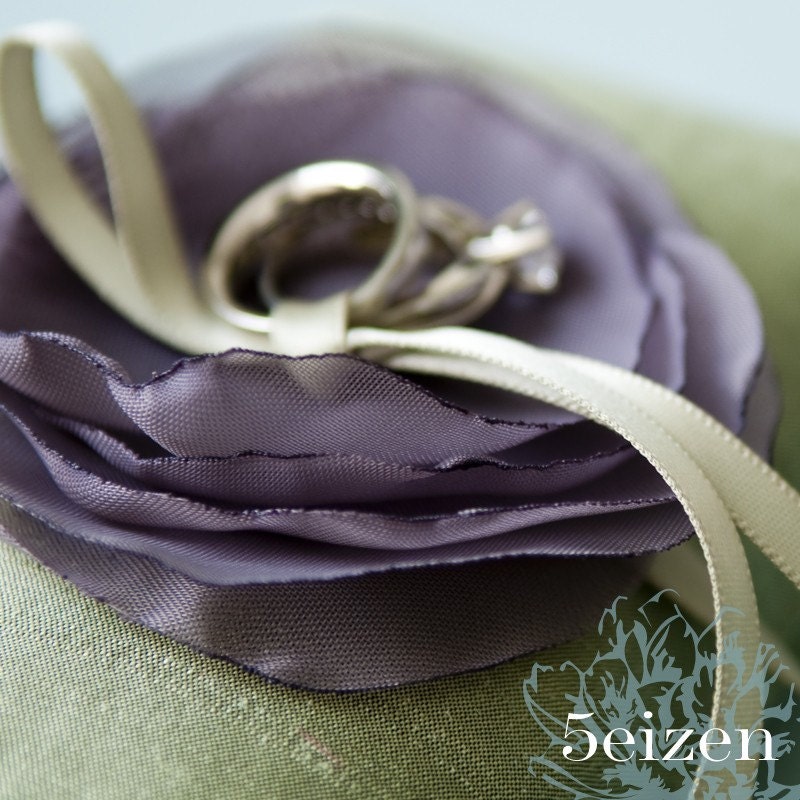 Lili Ring Pillow - Purple and Green