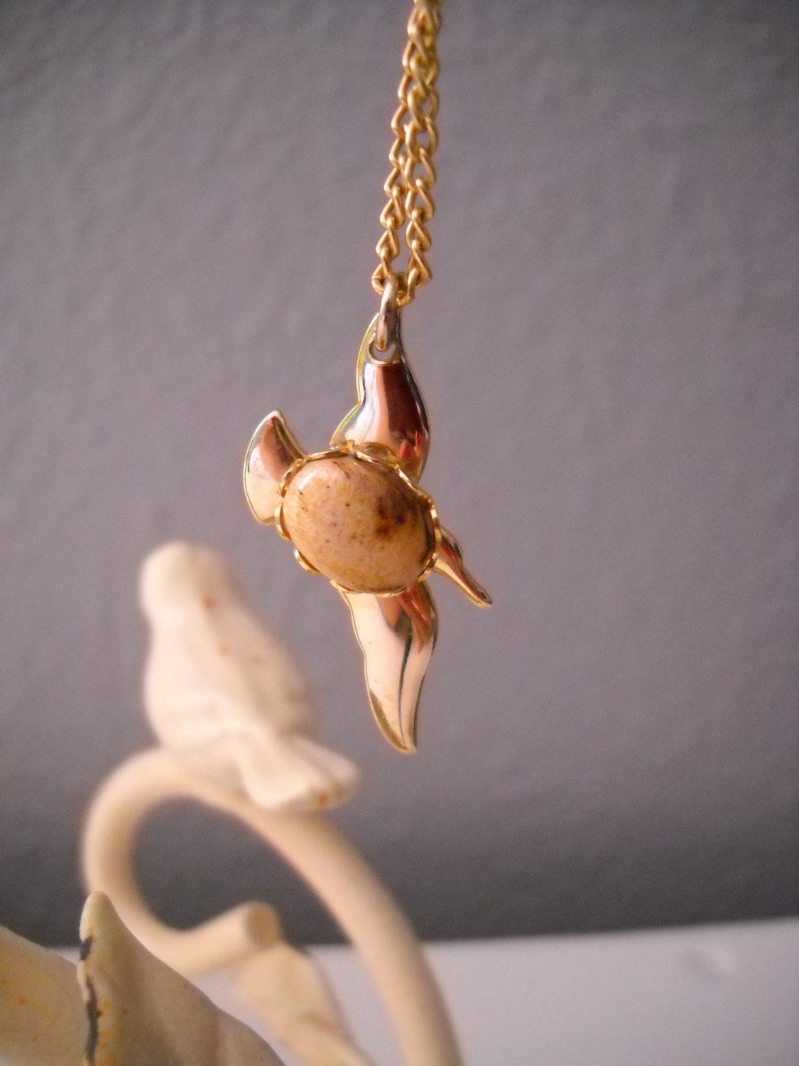 Vintage Bird Necklace with Stone FREE SHIPPING