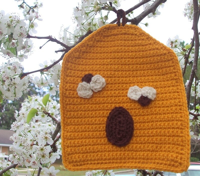 Beehive Potholder, crocheted, with cloth backing