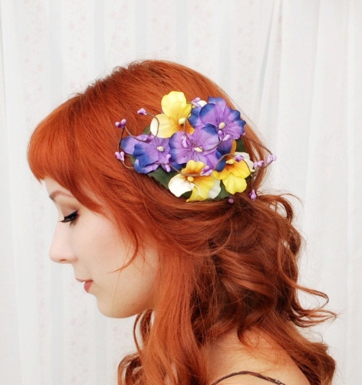 A pocket full - purple and yellow pansy comb - SALE