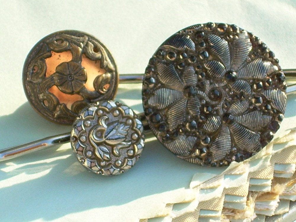 fancy antique button hairpin constellation