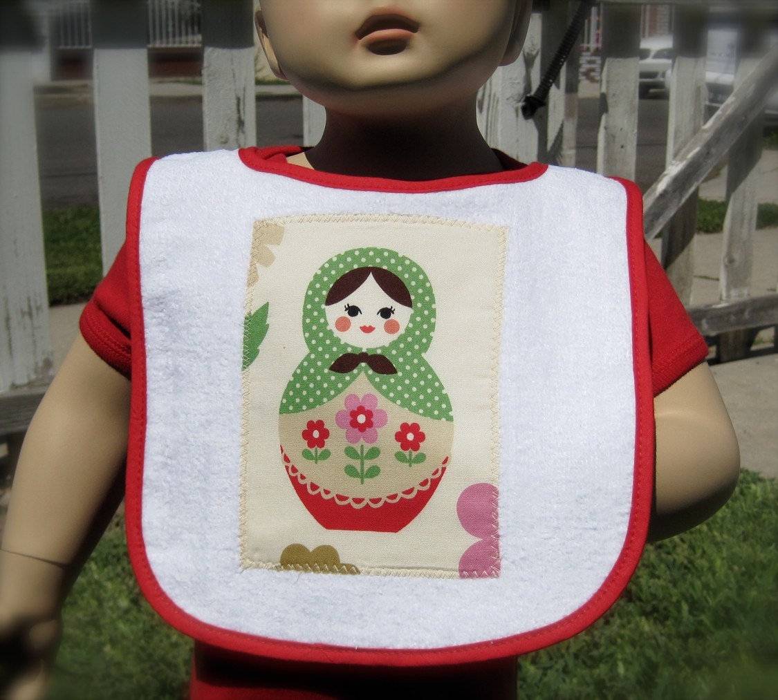 Charming MATRYOSHKA Russian Nesting doll Bib for baby or toddler