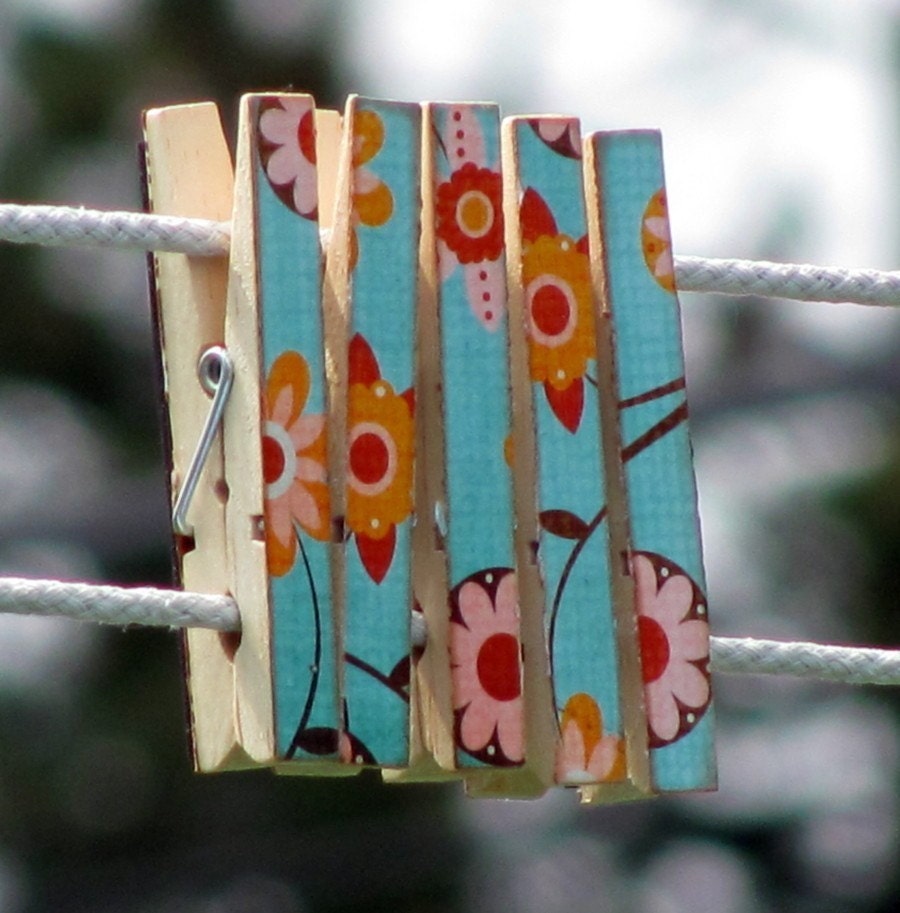 Clothespin Magnets Set of 5 Turquoise Orange Flowers