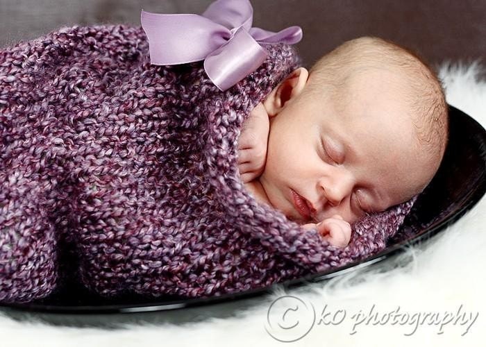 FREE SHIPPING Sweet Pea Pod Cocoon in Lilac Mist with Lavender bow Photography Prop for Baby