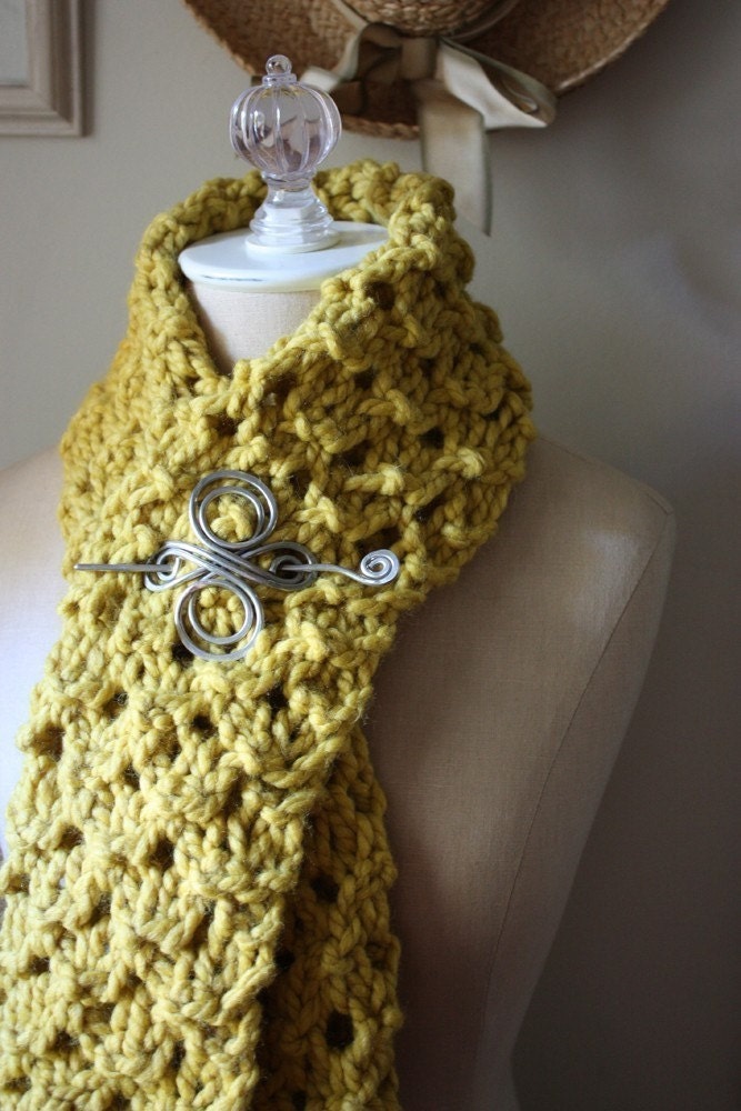 Knitting Pattern / Chunky Cowl Scarf / Hunny / PDF DIGITAL DELIVERY
