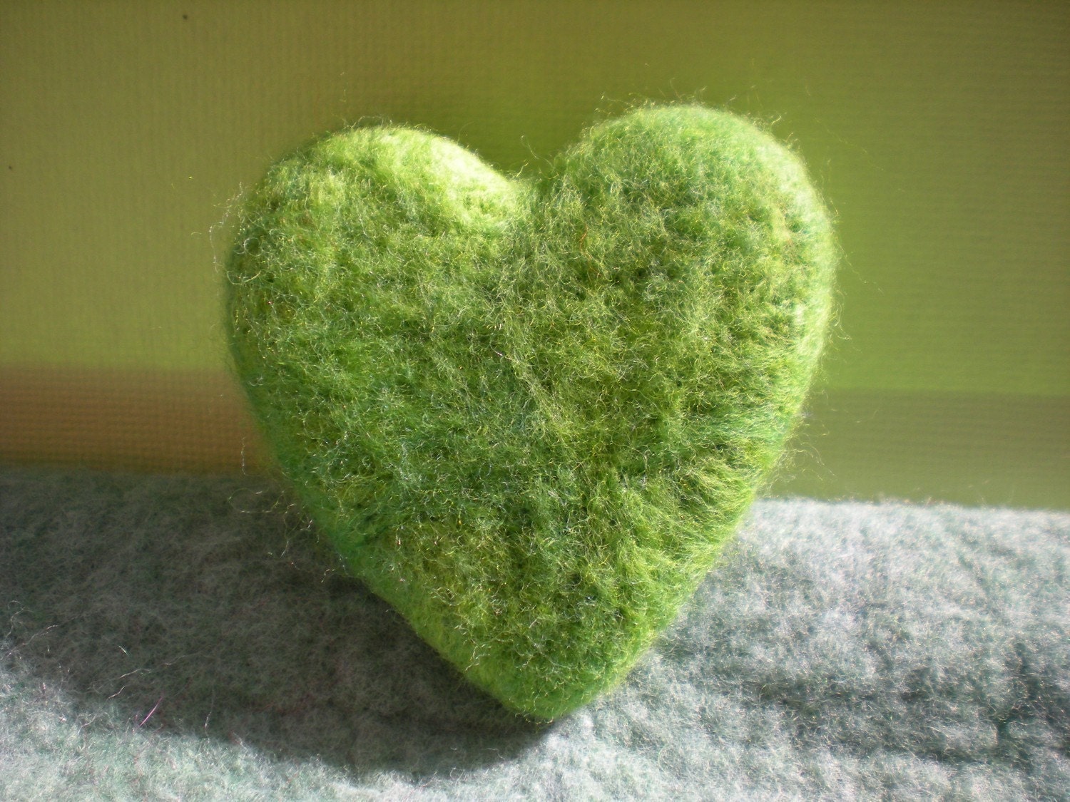 Luxe Fresh Bamboo Green Heart/Lavender Filled Needle Felted Love Token