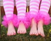 Hot 
PiNK / PiNK / WHiTE PiNK STRiPED BuNNY lEGS ( leg warmers ) PeRFECT FoR 
CRAWLiNG BABy BuT WiLL FiT GiRLS oF All AGeS