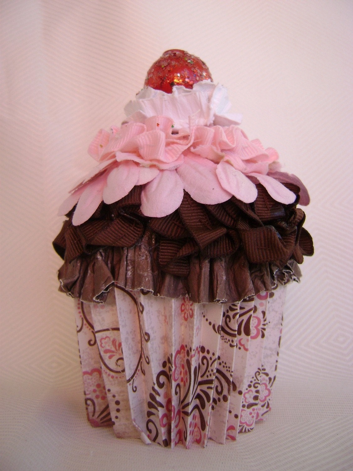 cupcake gift card holder with a cherry on top