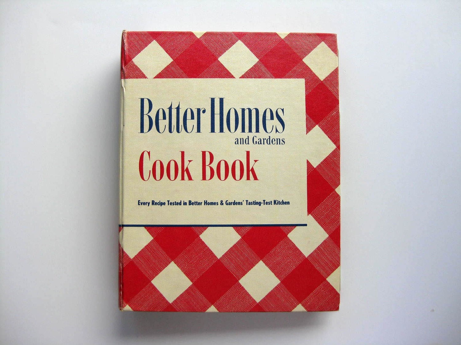 1951 
Better Homes and Gardens Cook Book (Deluxe Edition)