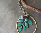 Like a feather Necklace in verdigris brass