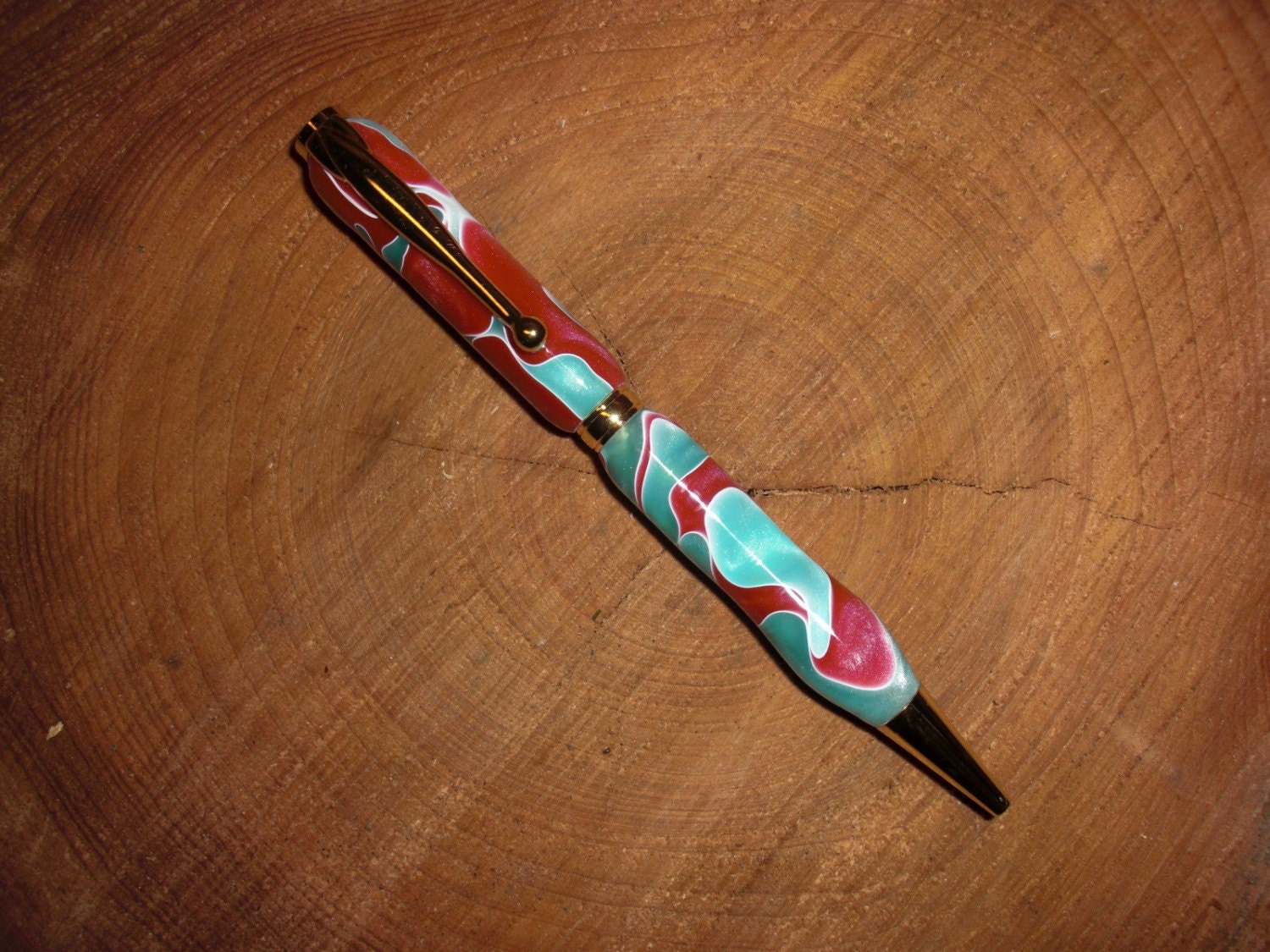 1046 Crimson Jade Acrylic Gold Pen Kit