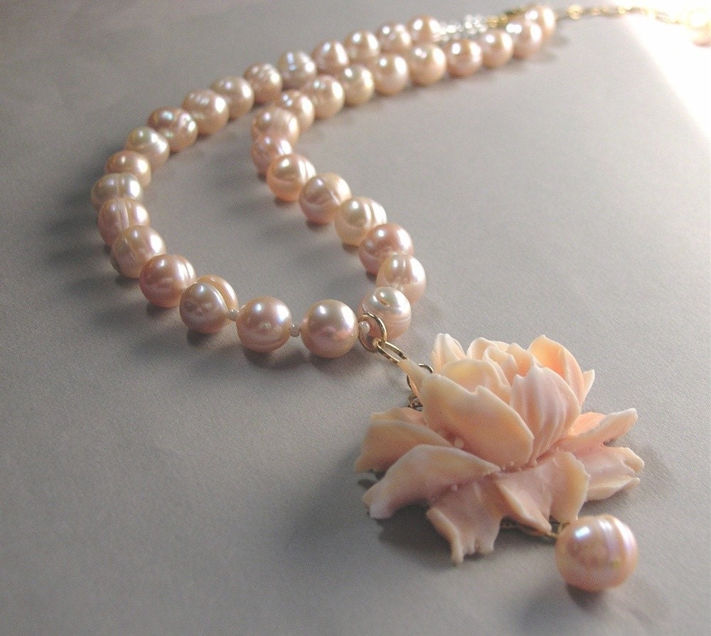 freshwater blush pearls w flower FREE SHIPPING by streetnoodles necklace 