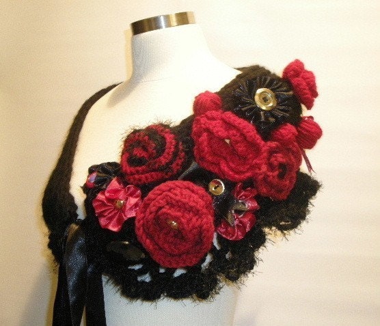 FREE <br /> SHIPPING BLaCK and ReD RoseS