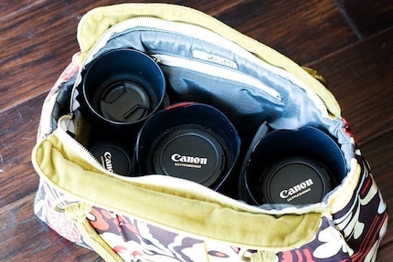 Camera Bag for your DSLR - Plum Plaid