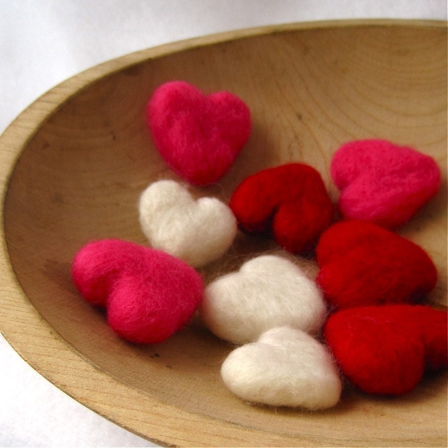 heart love pebbles / set of three in red / wedding decorations