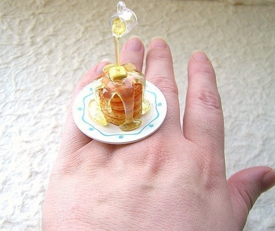 Kawaii Cute Japanese Floating Ring-Pancakes With Syrup