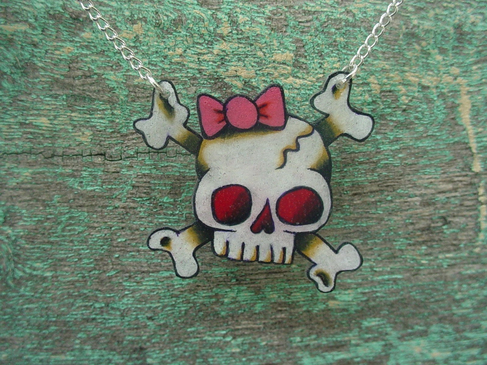 cute girly skull with pink bow necklace