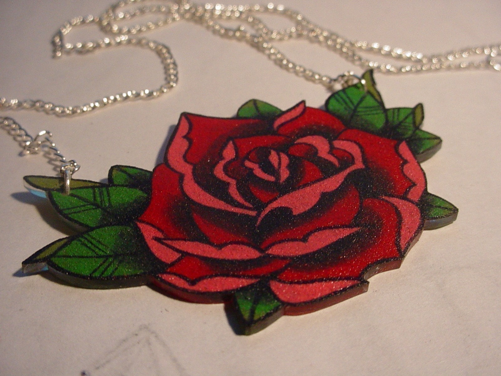 big vintage tattoo style red and pink rose necklace