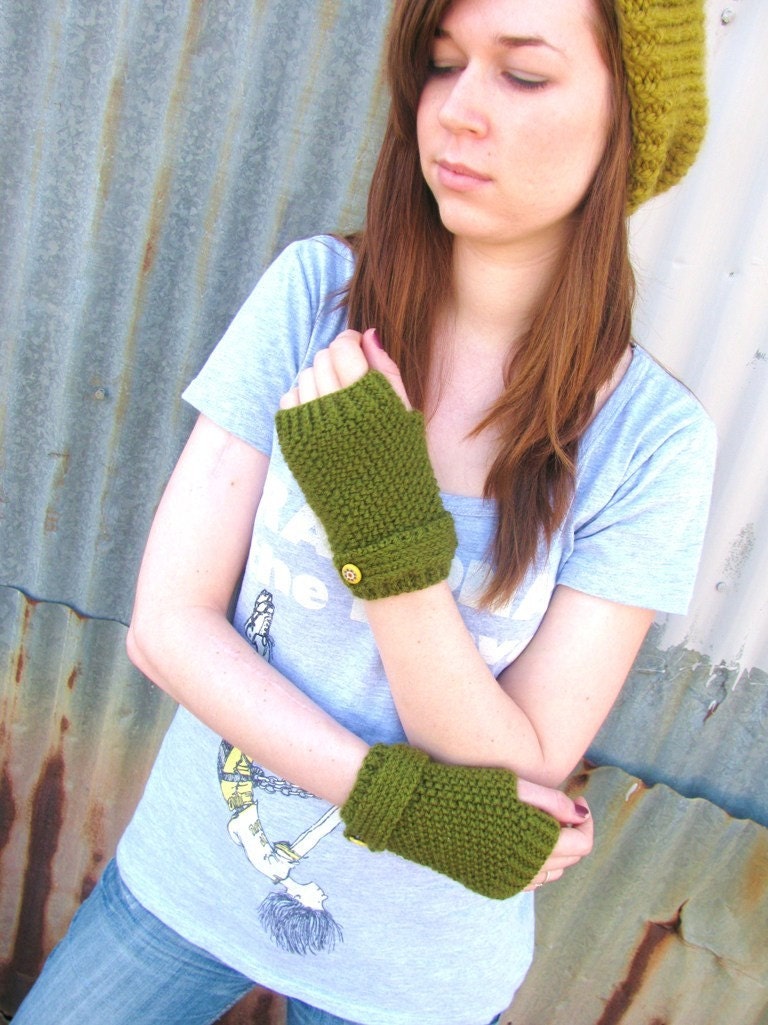 Olive Fingerless Mittens with Strap