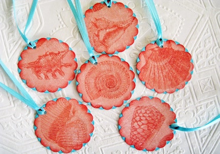 Write a message of thanks to your guests on these coral and turquoise 