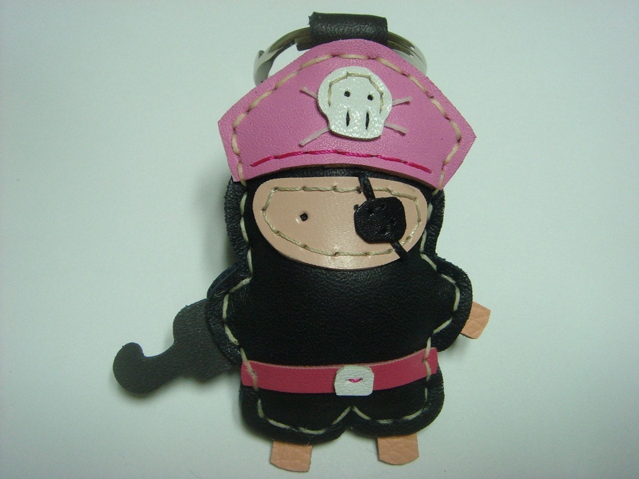 Hez the Pirate Leather Keychain ( Black / Pink )