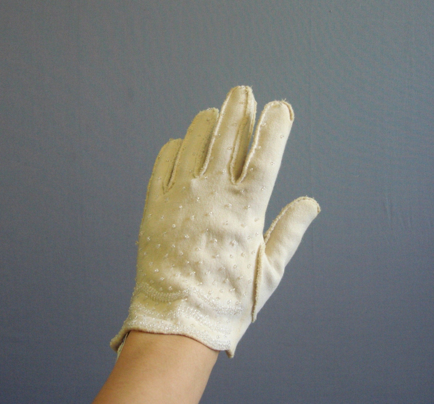 Vintage 50s MEET ME FOR TEA Beaded Hand Gloves