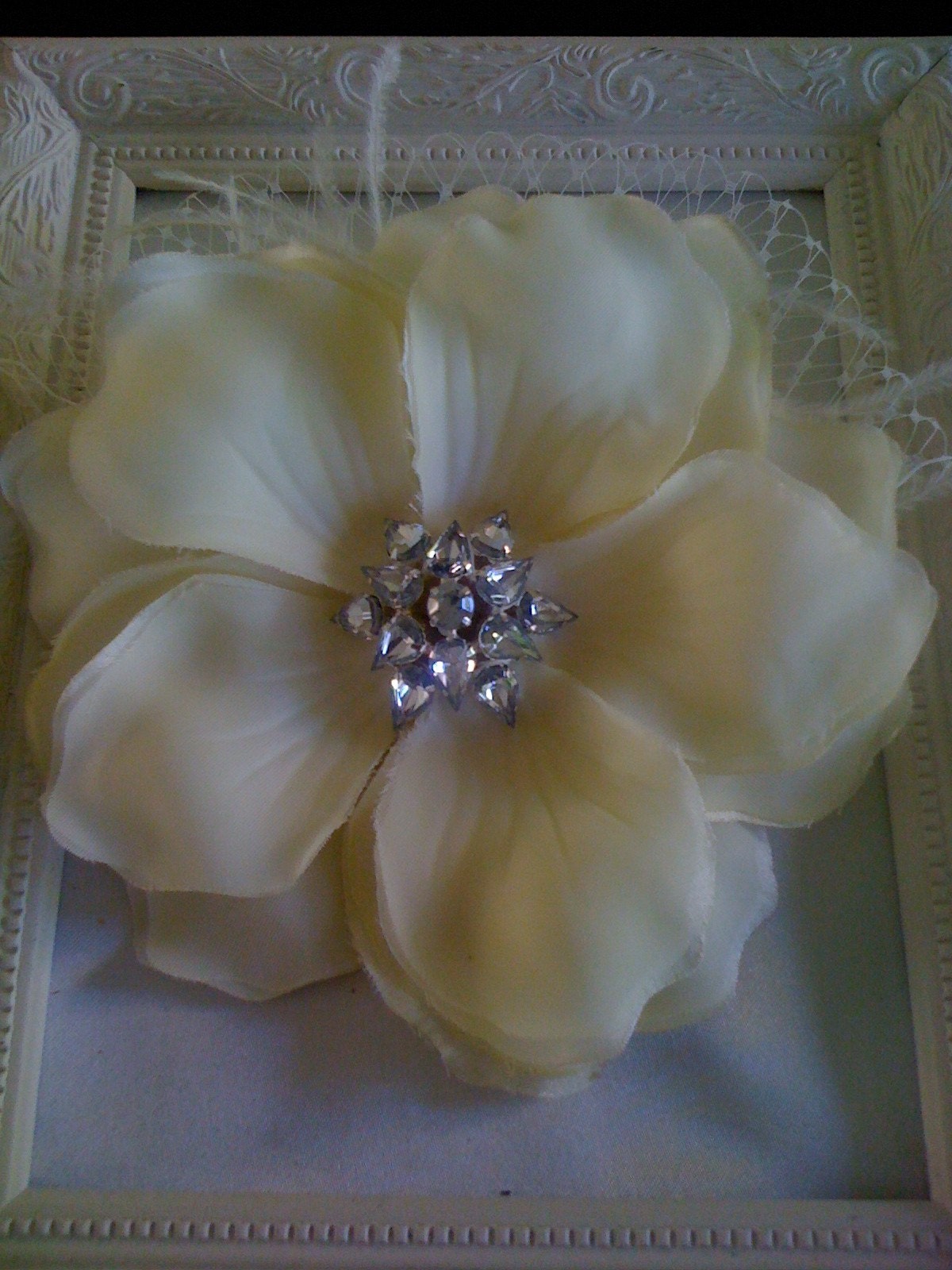 STUNNING IVORY FLOWER WITH SHIMMERING by Emerald Diamond Fascinators on Etsy