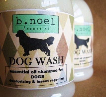 DOG WASH Naturally Deodorizing and Insect Repelling Pet Shampoo