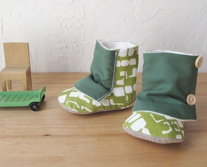 Organic Baby Boots. Leaf Green