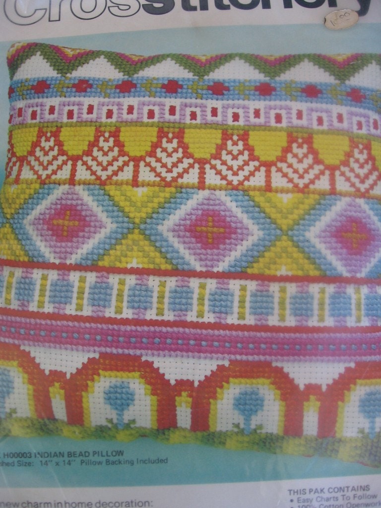 Vintage Bernat Cross Stitchery Pillow Kit Still New In Bag