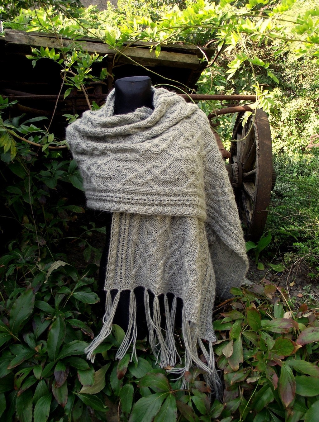Cloudy Morning shawl with celtic cable pattern