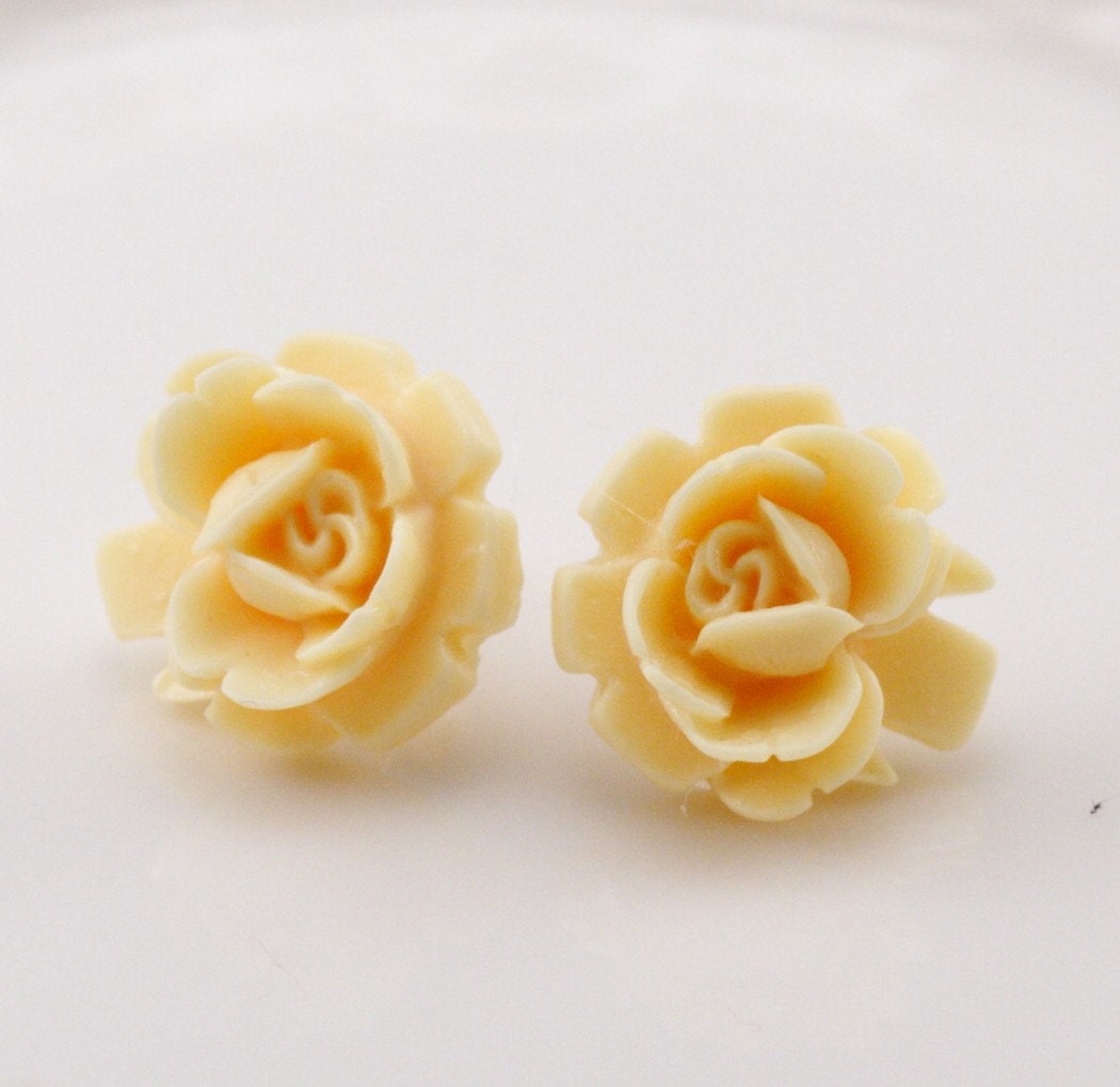 Free Shipping - Vintage Style Miniature Ivory Rose Post Stud Earrings