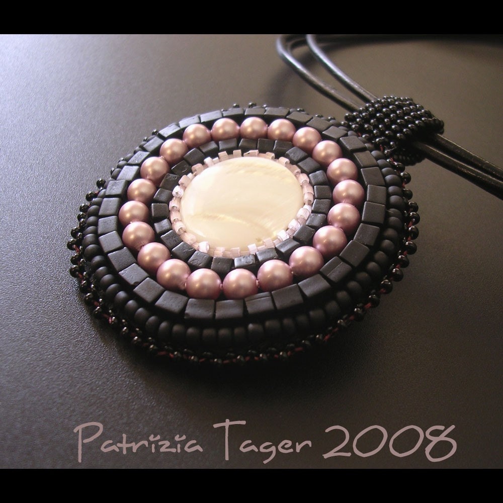 Black and Pink Pearl Pendant 