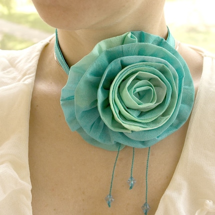 Blue-green FLOWER - necklace-necktie