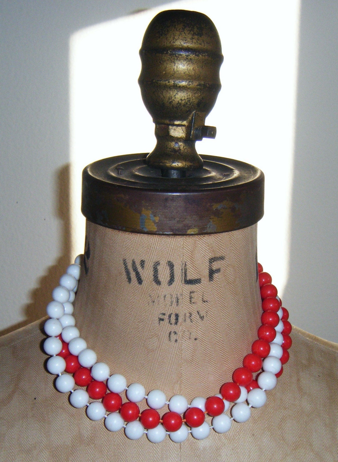 80's bi color long beads red and white necklace