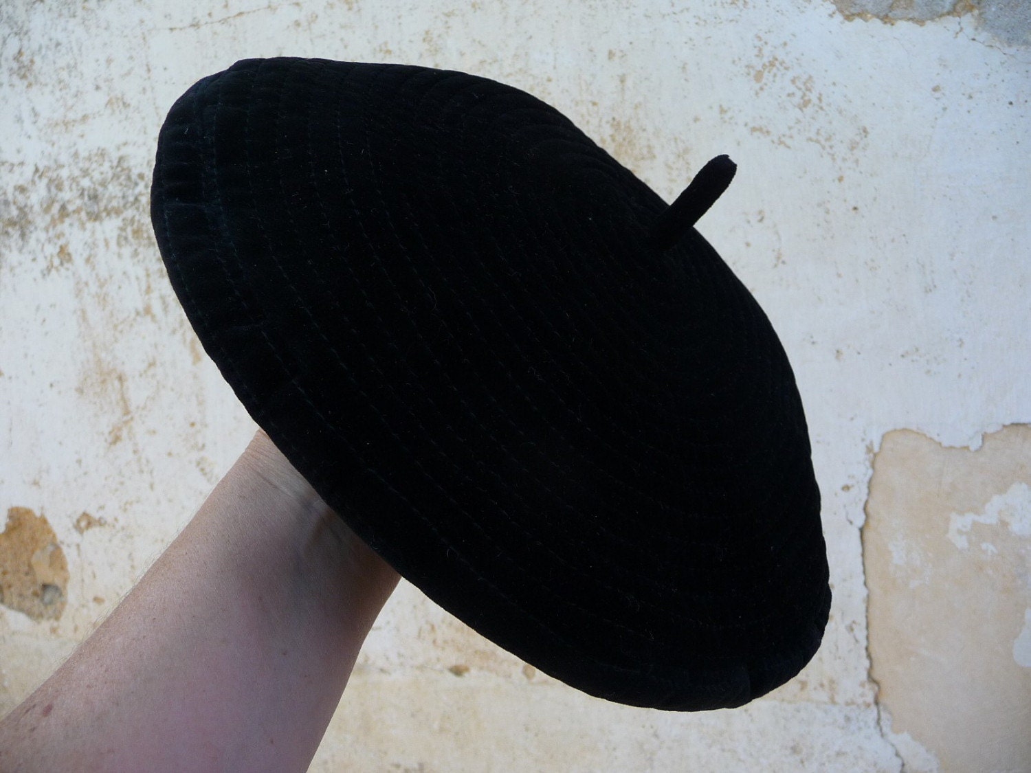 Black large velvet beret