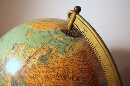 Vintage 1940s Globe