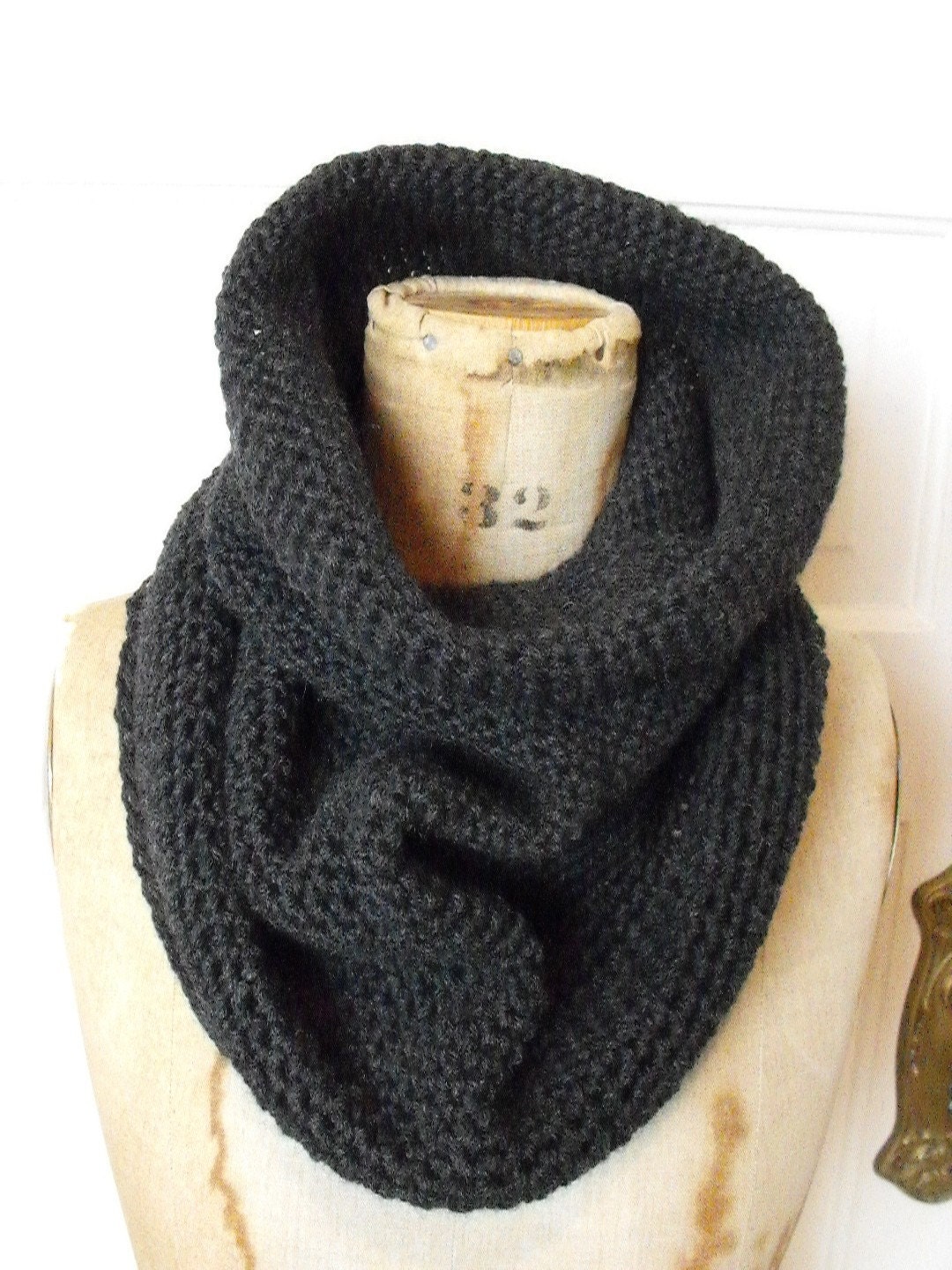 NOMAD cowl in sable