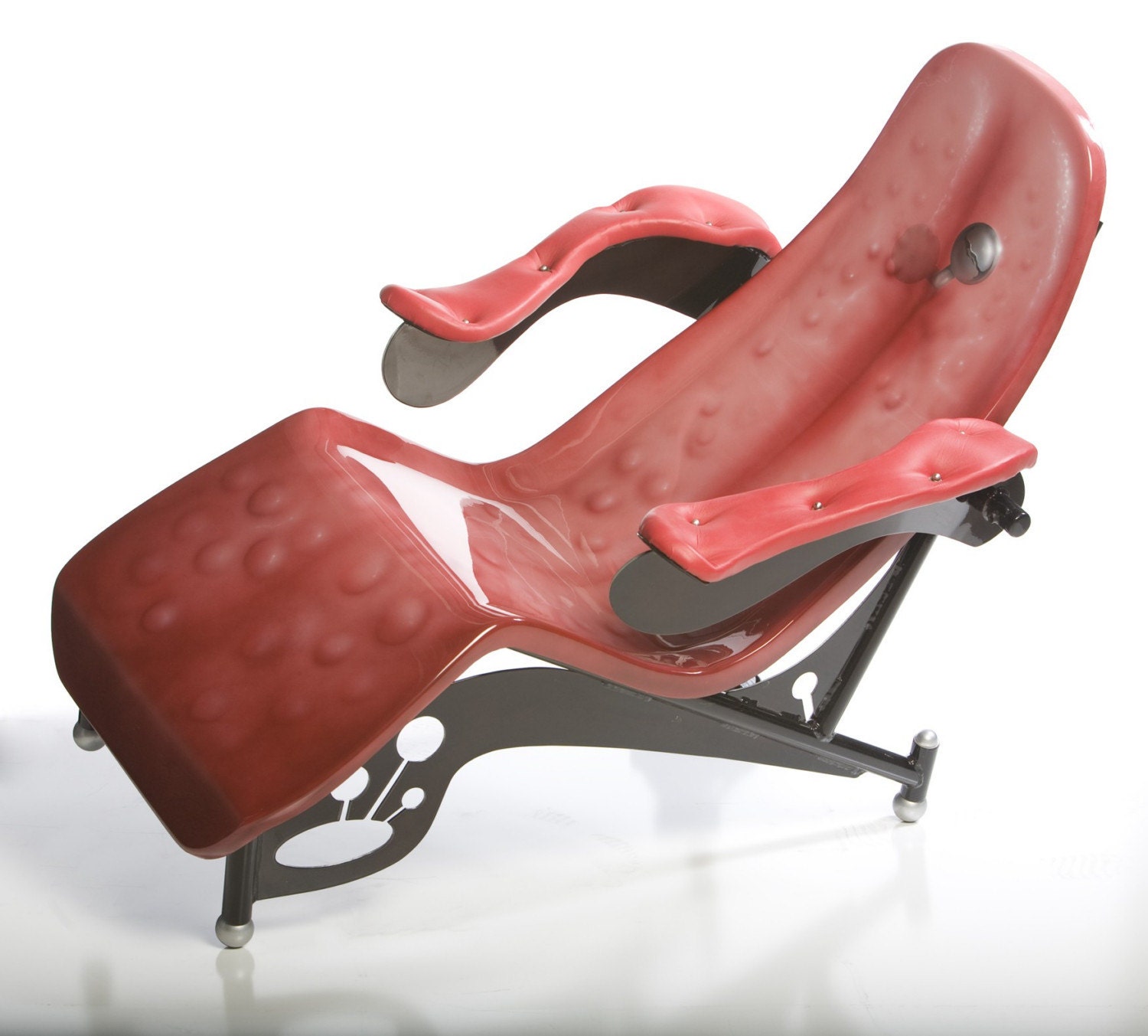 Lick -n- Sit Tongue Chair