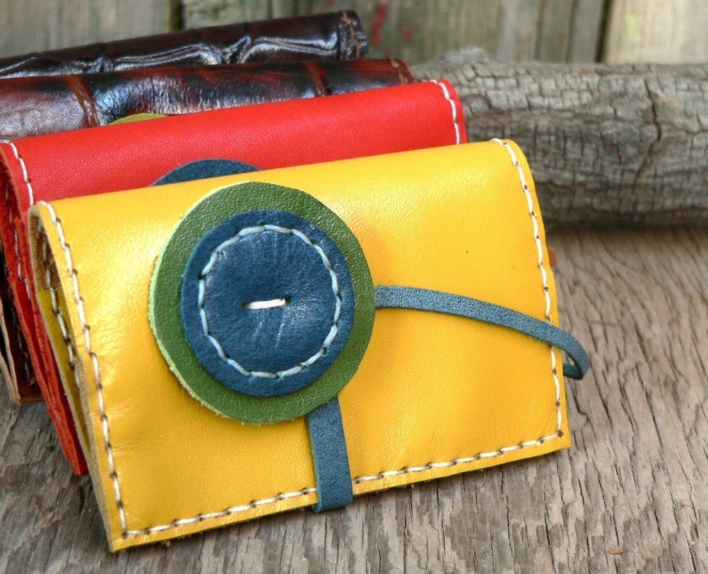 Leather Wallet  Hand stitched Portafaglio Buttone