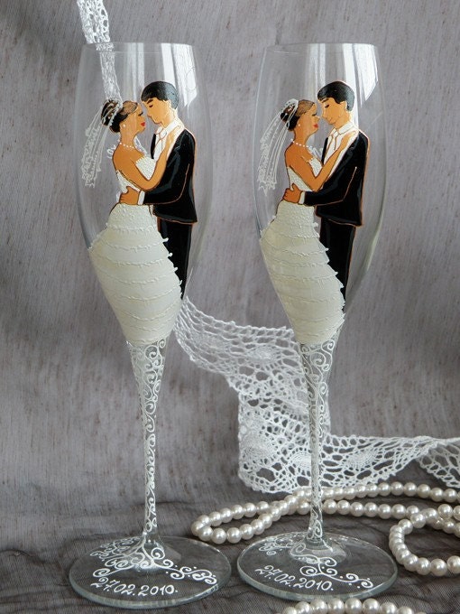 Hand painted personalized wedding glasses flutes ...  Wedding Valse