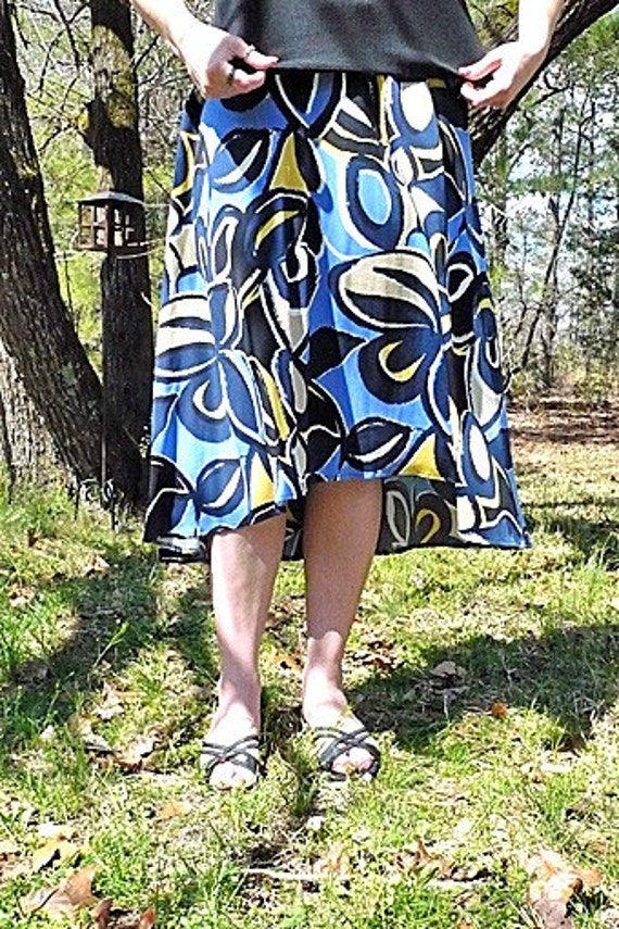 Blue and yellow stretchy skirt
