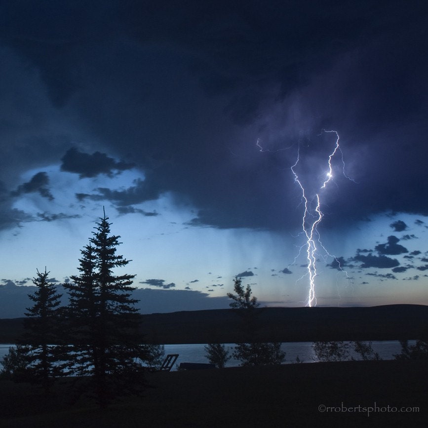 Lightning on Lake Sakakawea Photograph by rrobertsphoto