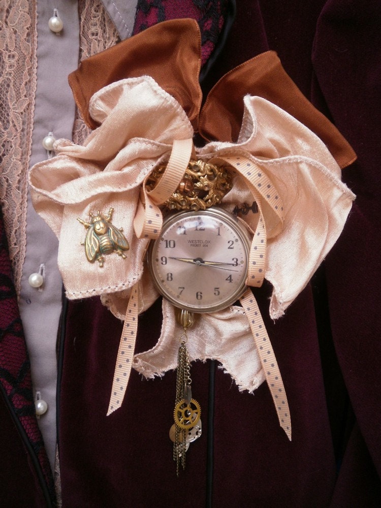 Steampunk Time Traveler's Brooch with Old Pocket Watch